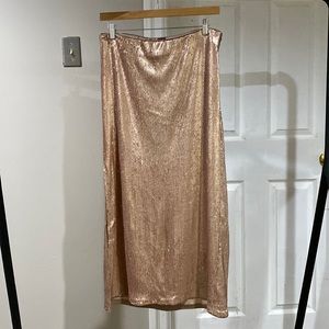 ZARA skirt. Pink sequin midi length.